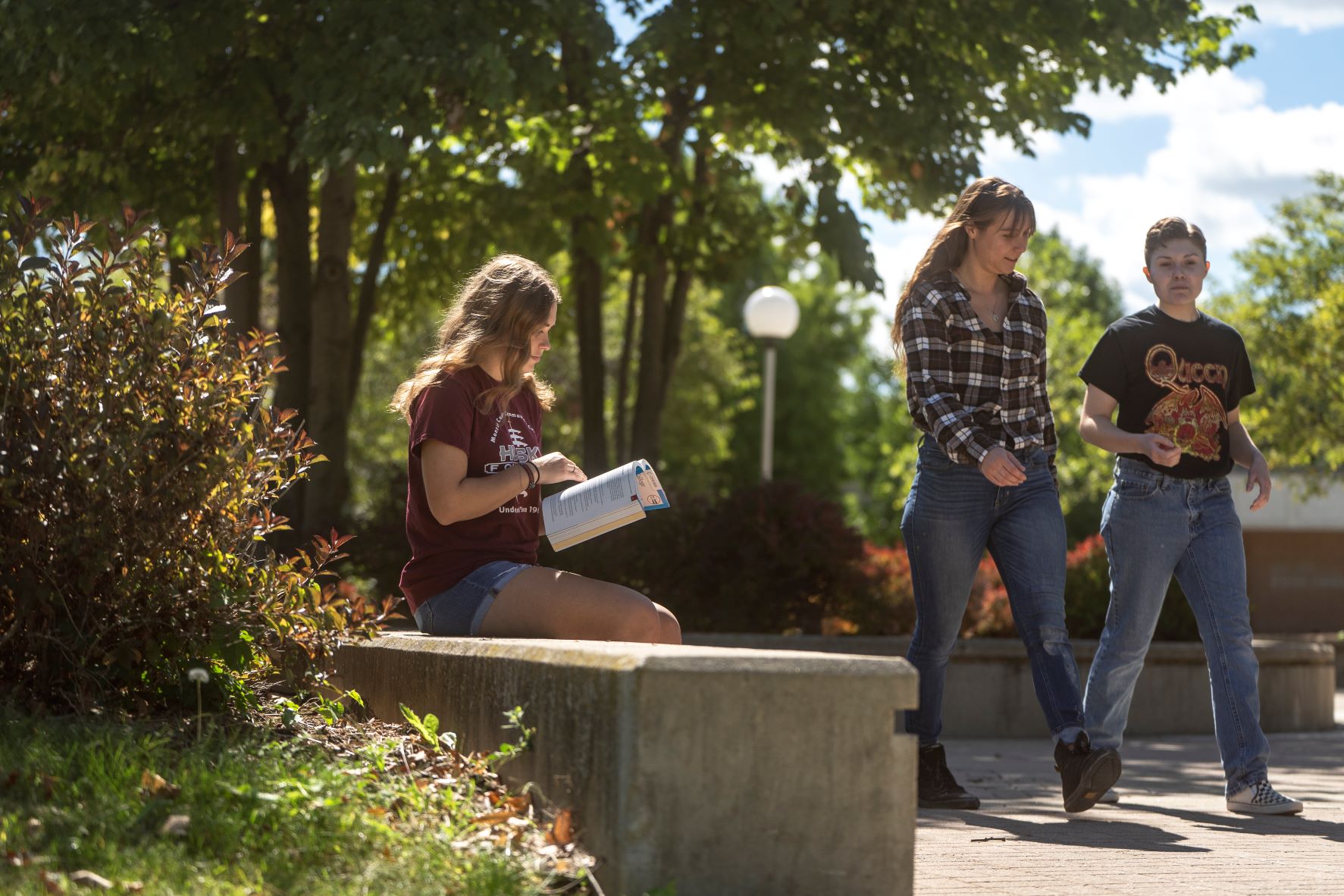 Students on mall